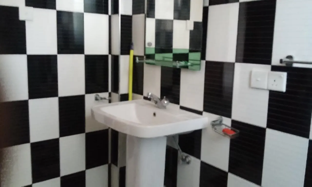Negombo Hostel Villa